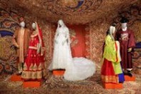 Say Yes - International trends in wedding fashion Bild 1