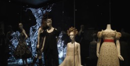 Alexander McQueen: Mind, Mythos, Muse Bild 1
